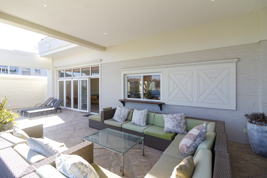 6 Bedroom Property for Sale in Royal Alfred Marina Eastern Cape